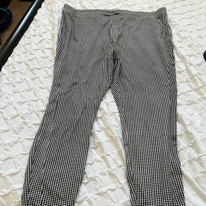 Two Pairs of 2X QVC Legacy Leggings (Sizes run bigger)